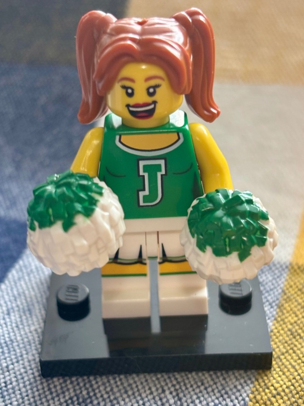 LEGO "Green Cheerleader" col306 with stand & accessories. LIKE NEW!